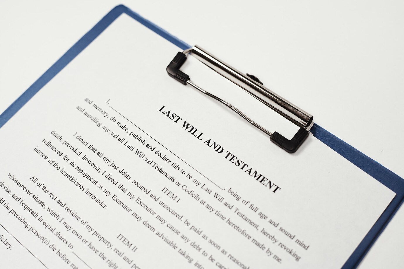 Do wills need to be filed with a government entity in Iowa