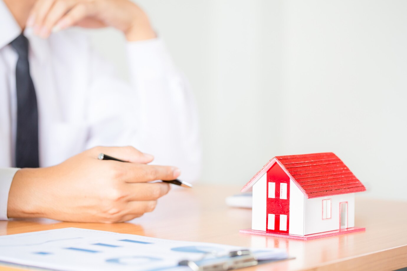What property does not pass under a will in Iowa