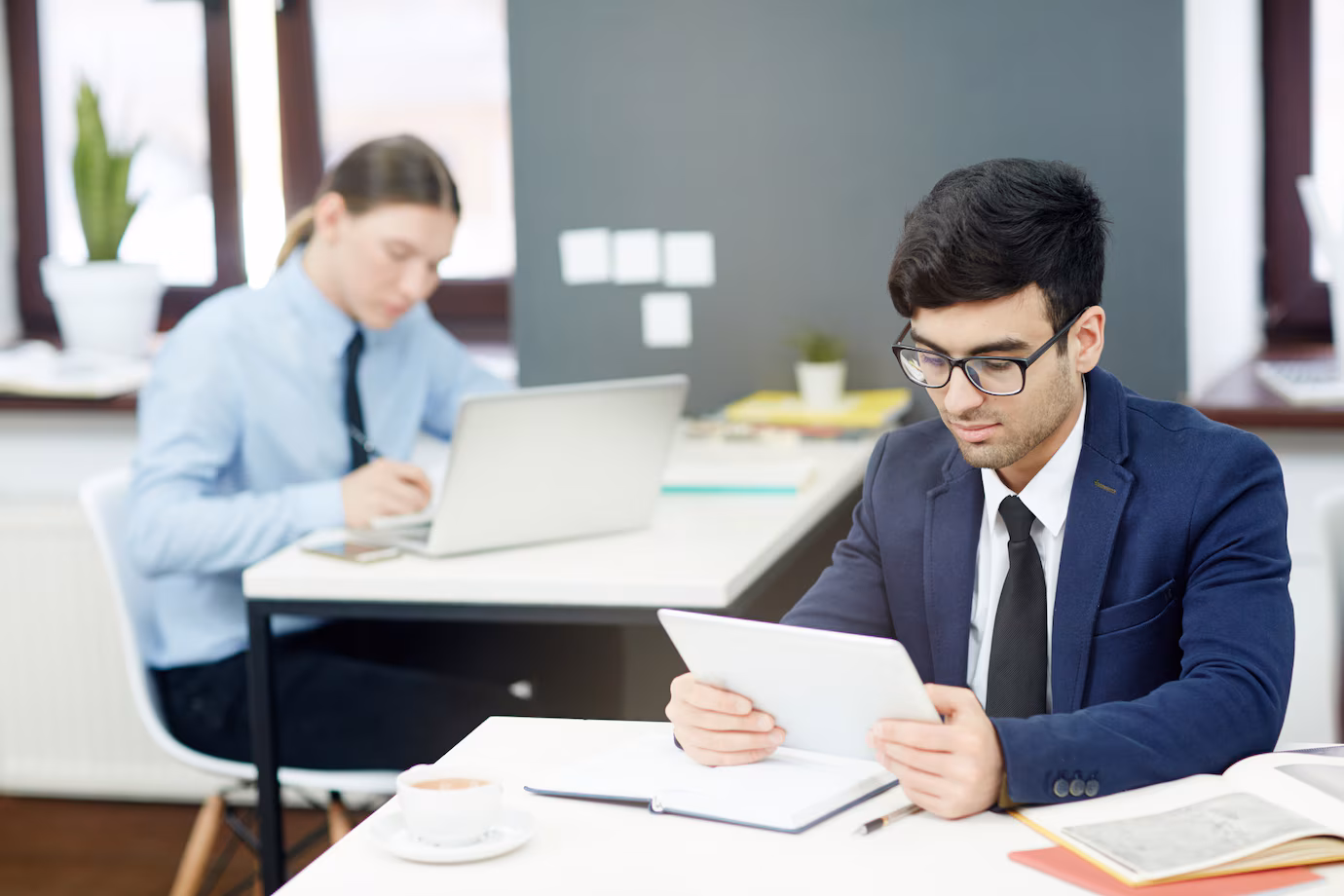 Are attorneys required to assist with the probate process in Delaware?