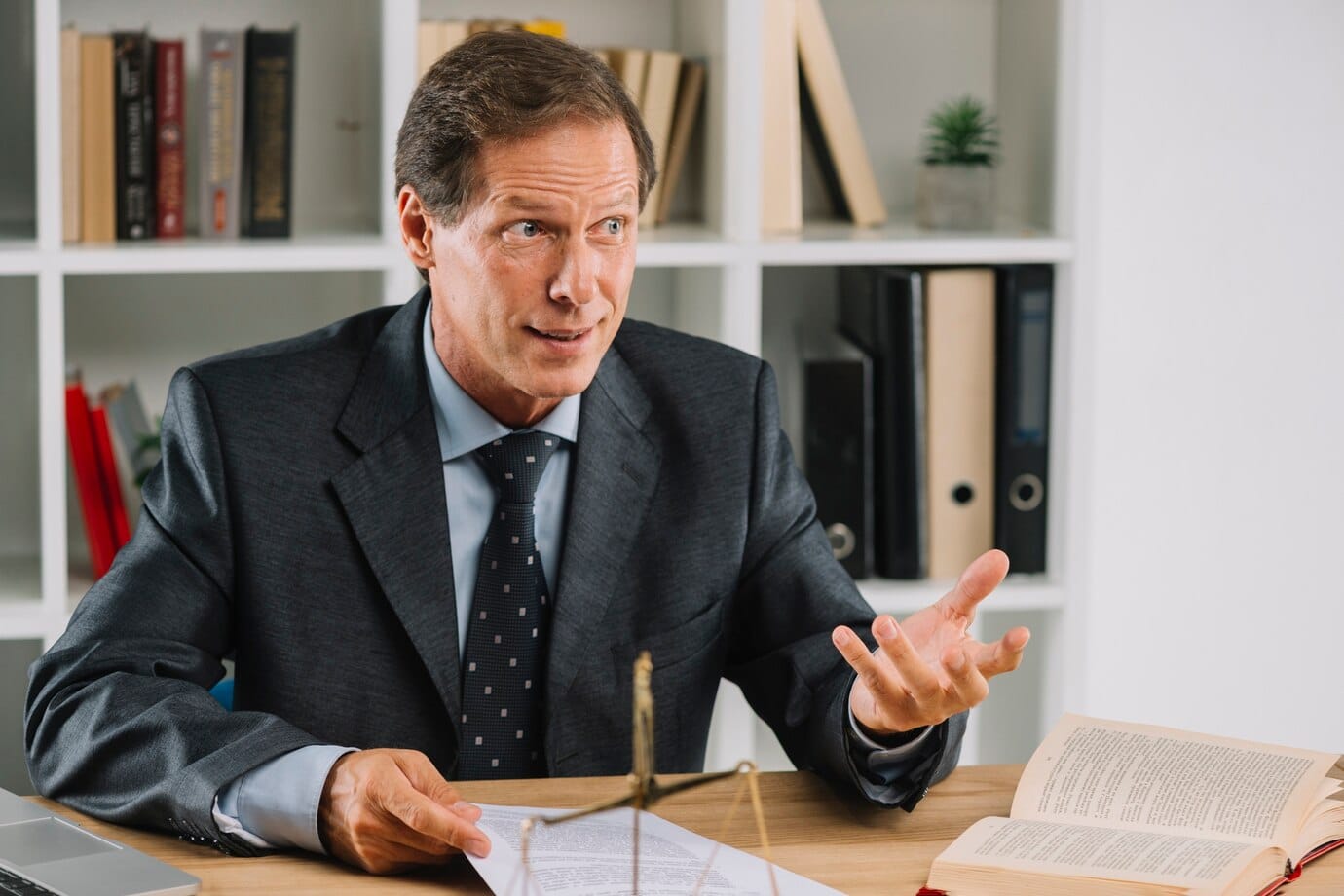 Do wills need to be filed with a government entity in Texas?