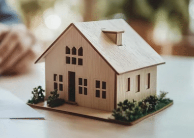 A photo of a small house.